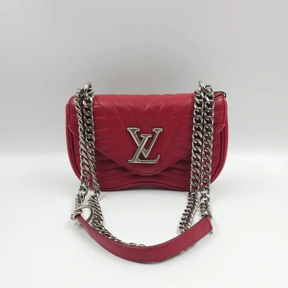✈️Sold! Louis Vuitton Red New wave Chain Crossbodybag (2018) - Picture 2 of 9